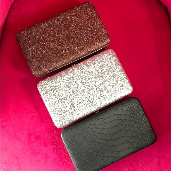 Burgundy glittery Evening clutch - Picture 6 of 6